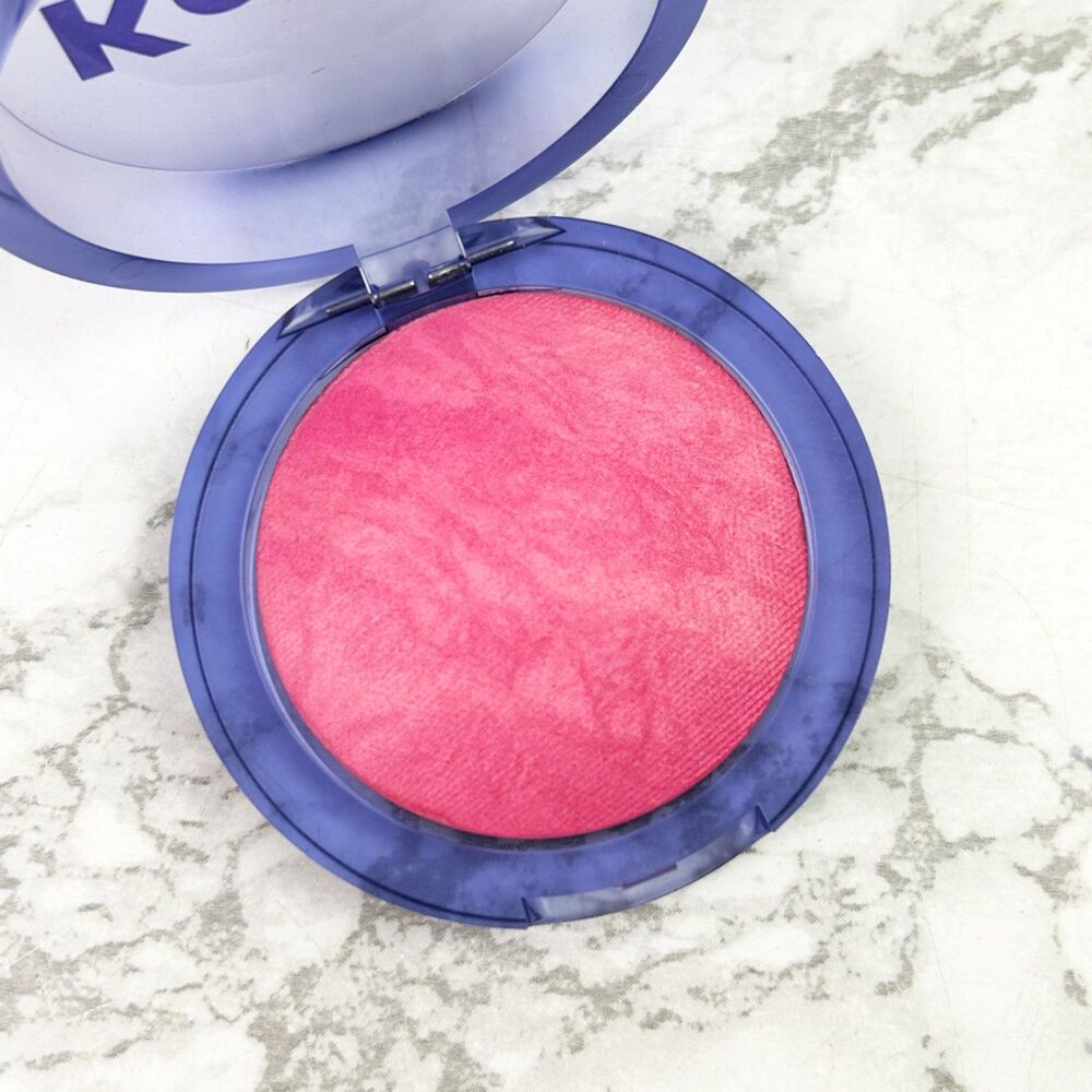 NIB KOSAS Blush Is Life Baked Blush Illuminator in Hype - Picture 8 of 10
